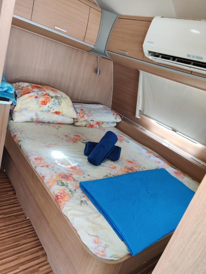 Caravan In The Desert Ейлат Екстериор снимка